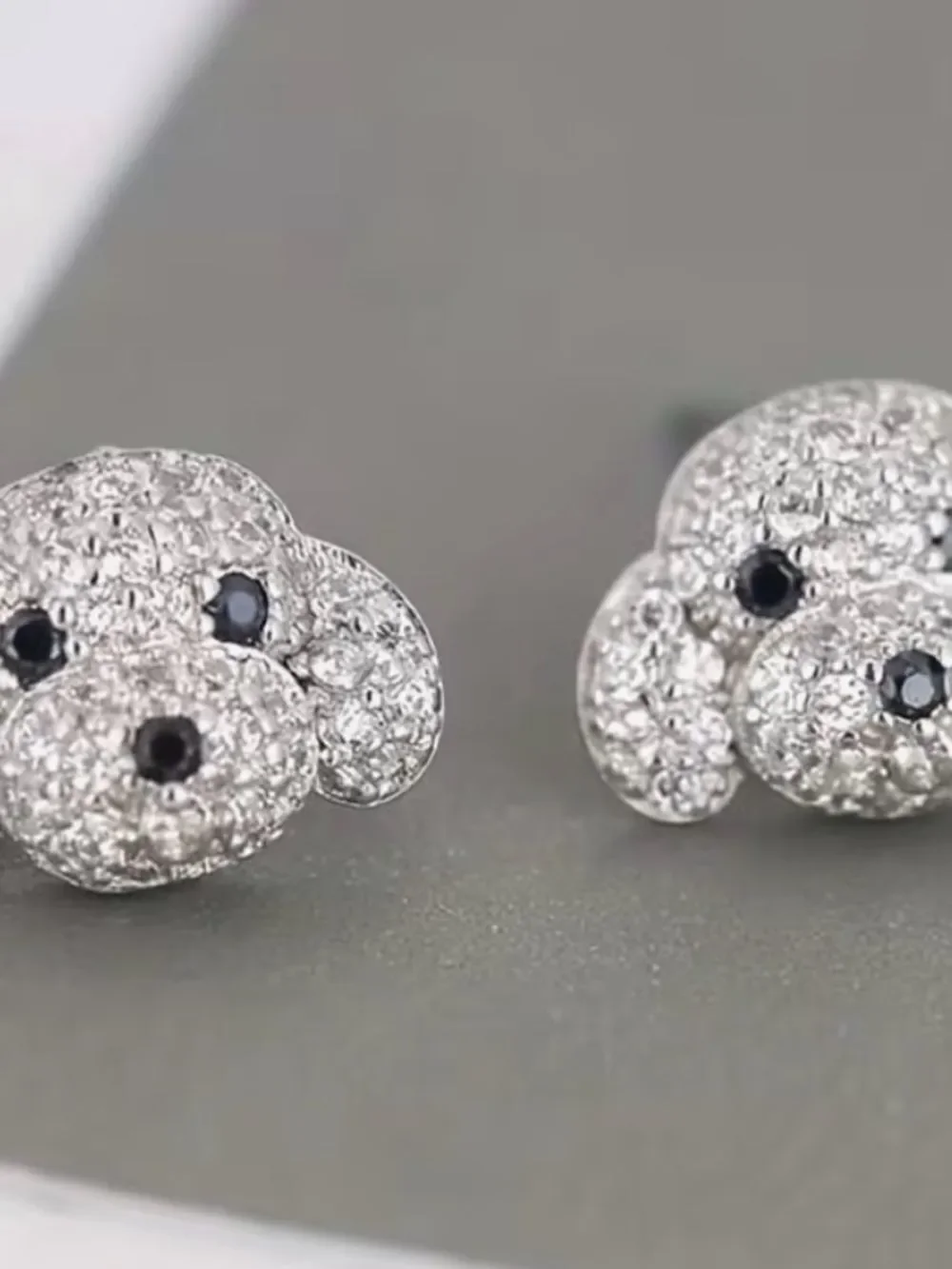 🐶 Betsey Johnson Sparkling Silver Dog Face Stud Earrings Pet-Inspired Jewelry 🐶